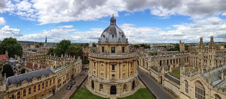 英国牛津大学